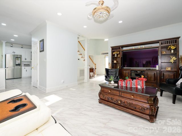 3815 Denmeade Drive, Charlotte, NC 28269