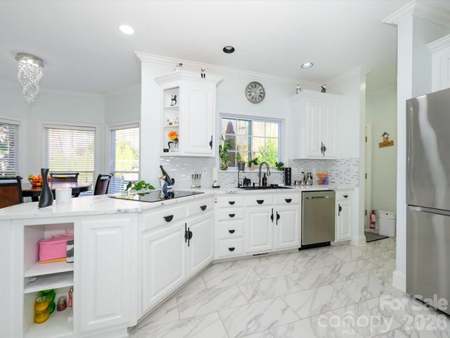 3815 Denmeade Drive, Charlotte, NC 28269