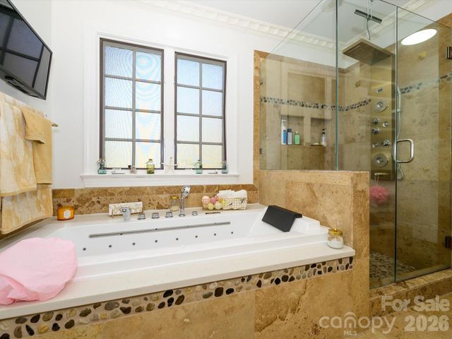 3815 Denmeade Drive, Charlotte, NC 28269