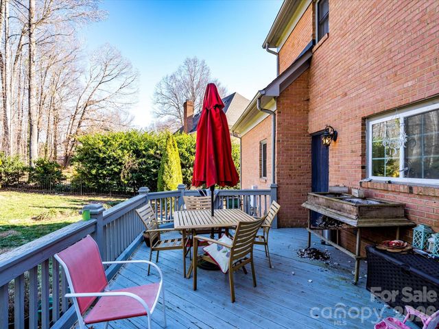 3815 Denmeade Drive, Charlotte, NC 28269