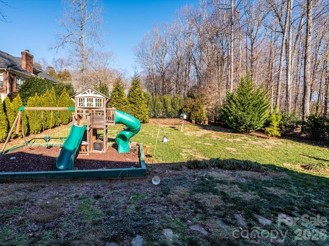 3815 Denmeade Drive, Charlotte, NC 28269