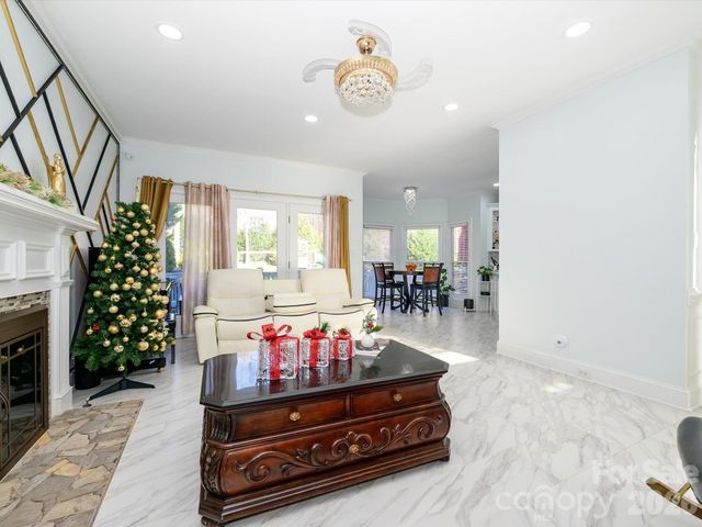 3815 Denmeade Drive, Charlotte, NC 28269