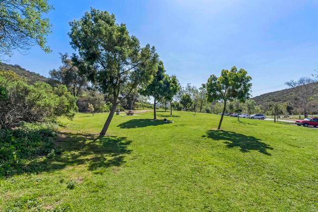 1979 Oxford Court, Vista, CA 92081