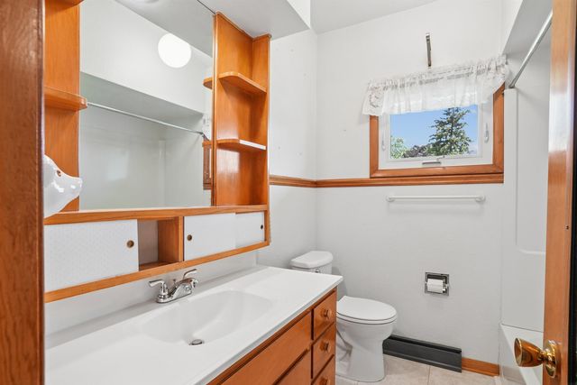 1322 Jersey Lane, Waterloo, IA 50701