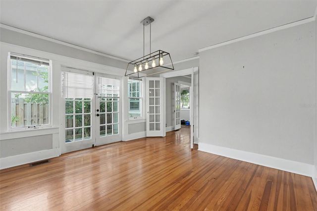 5441 1ST AVENUE N, St Petersburg, FL 33710
