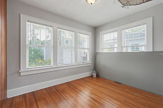 5441 1ST AVENUE N, St Petersburg, FL 33710