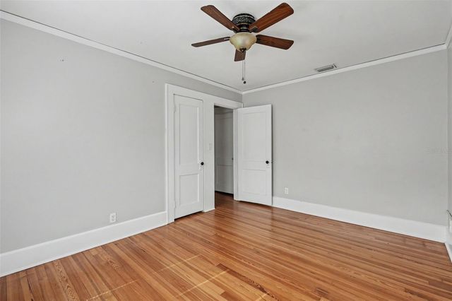 5441 1ST AVENUE N, St Petersburg, FL 33710