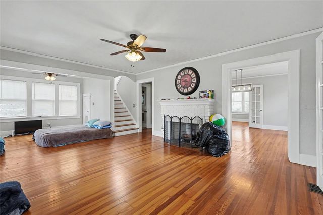 5441 1ST AVENUE N, St Petersburg, FL 33710