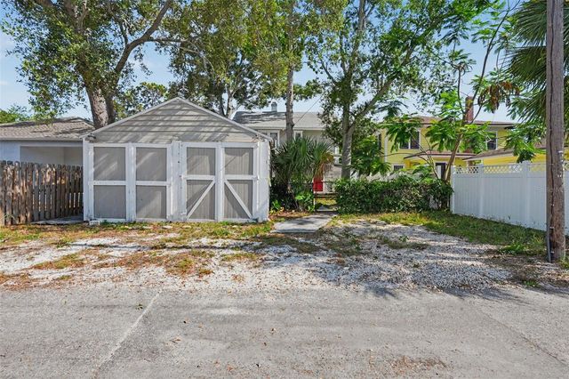 5441 1ST AVENUE N, St Petersburg, FL 33710