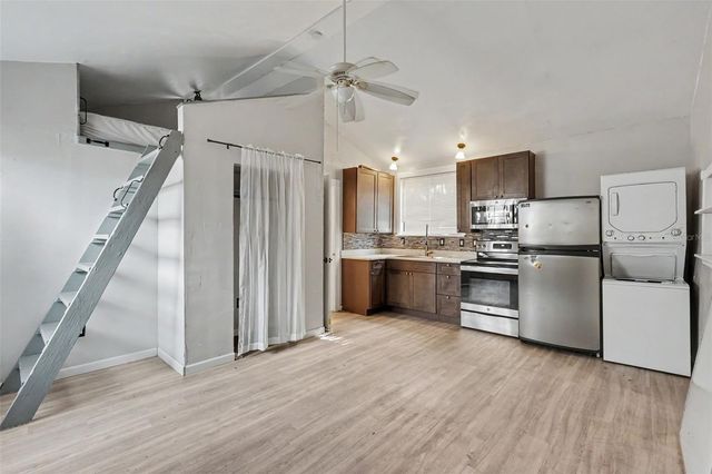 5441 1ST AVENUE N, St Petersburg, FL 33710