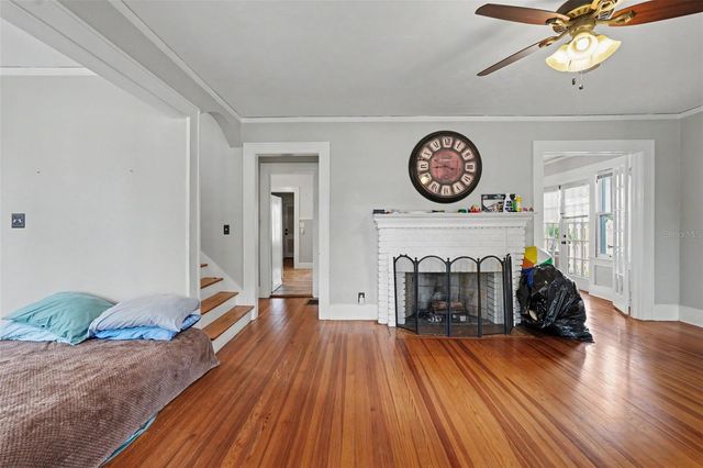 5441 1ST AVENUE N, St Petersburg, FL 33710