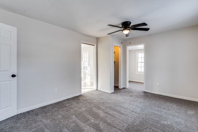 1036 N Sheridan St, Wichita, KS 67203