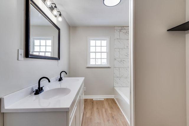 1036 N Sheridan St, Wichita, KS 67203