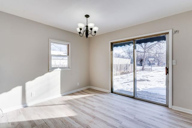 1036 N Sheridan St, Wichita, KS 67203