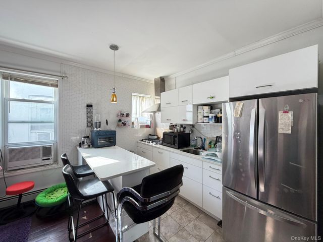 54-35 69th Lane, Maspeth, NY 11378