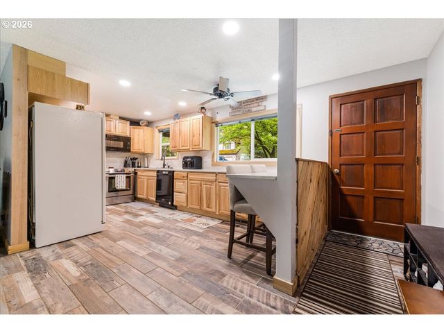 22260 E WILD FERN Ln, Brightwood, OR 97011