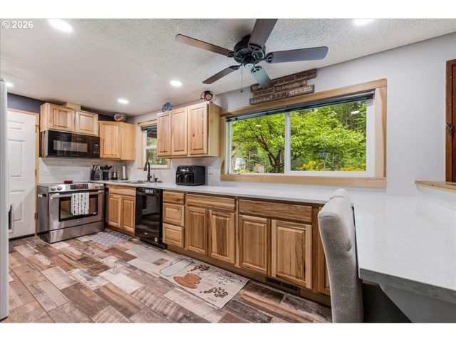 22260 E WILD FERN Ln, Brightwood, OR 97011