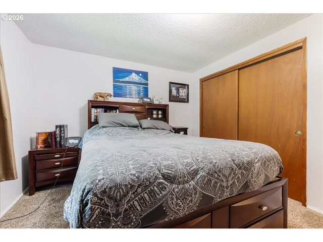 22260 E WILD FERN Ln, Brightwood, OR 97011