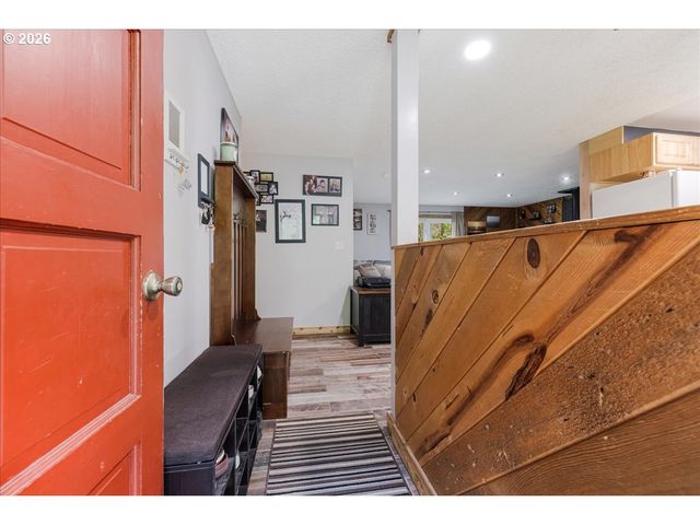 22260 E WILD FERN Ln, Brightwood, OR 97011