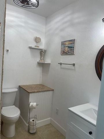 826 Hansen Street, West Palm Beach, FL 33405