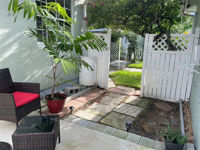 826 Hansen Street, West Palm Beach, FL 33405