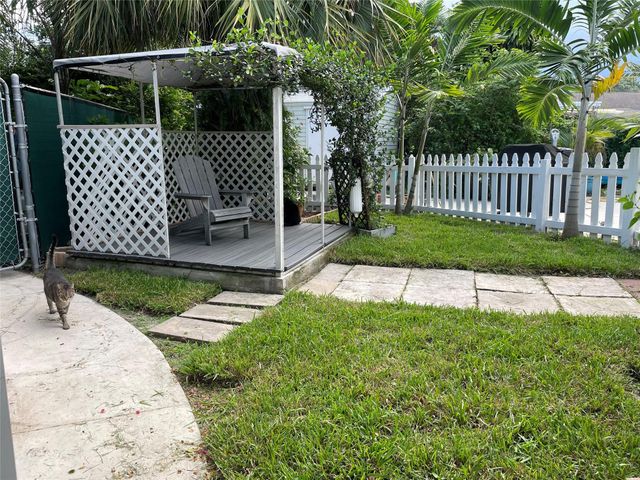 826 Hansen Street, West Palm Beach, FL 33405
