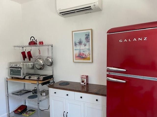 826 Hansen Street, West Palm Beach, FL 33405