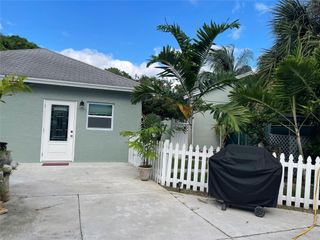 826 Hansen Street, West Palm Beach, FL 33405