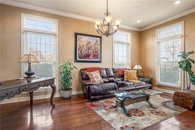 2616 S Everest Avenue, Rogers, AR 72758