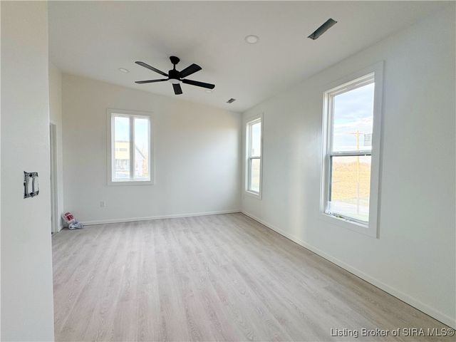 1020 Ridgeview Drive, Jeffersonville, IN 47130