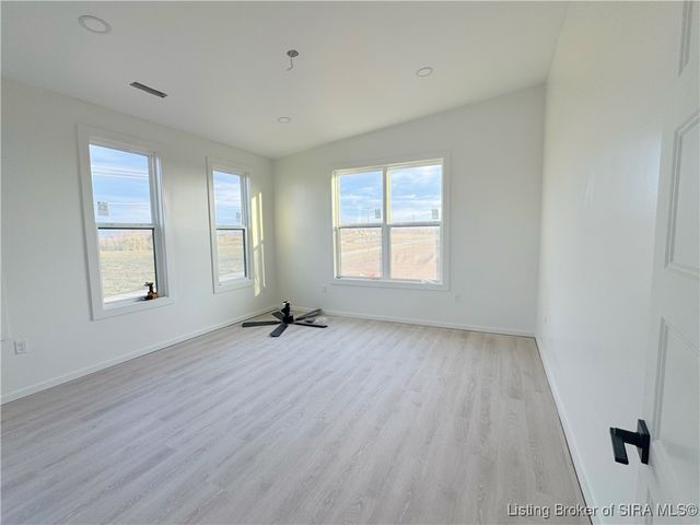 1020 Ridgeview Drive, Jeffersonville, IN 47130