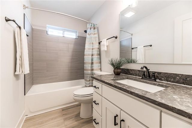 22915 W 72nd Terrace, Shawnee, KS 66227