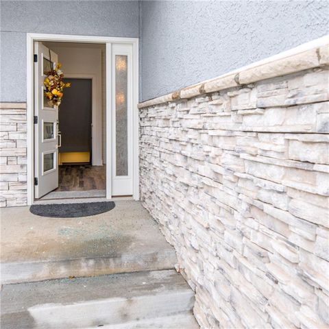 22915 W 72nd Terrace, Shawnee, KS 66227