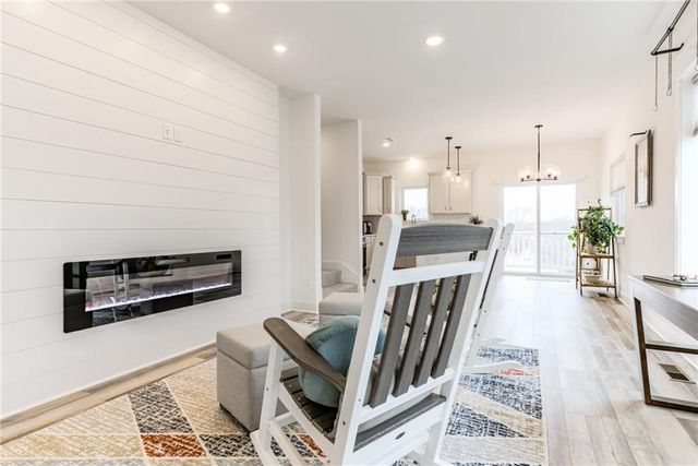 22915 W 72nd Terrace, Shawnee, KS 66227