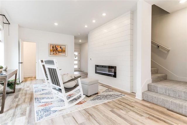 22915 W 72nd Terrace, Shawnee, KS 66227