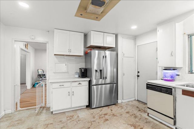 515 Locust Ave, Manteca, CA 95337