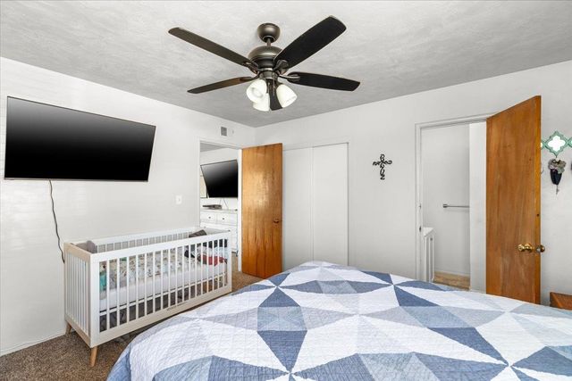 515 Locust Ave, Manteca, CA 95337