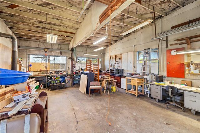 515 Locust Ave, Manteca, CA 95337