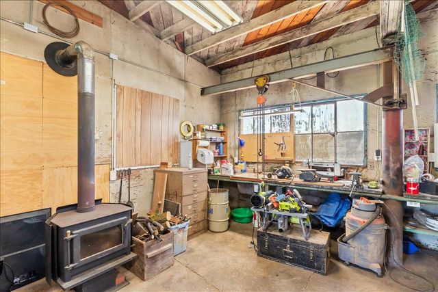 515 Locust Ave, Manteca, CA 95337