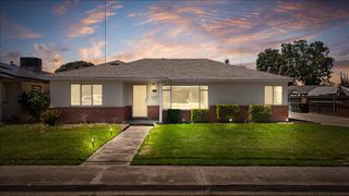 515 Locust Ave, Manteca, CA 95337