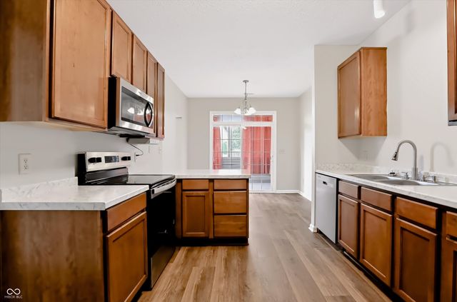 7206 Forrester Lane, Indianapolis, IN 46217