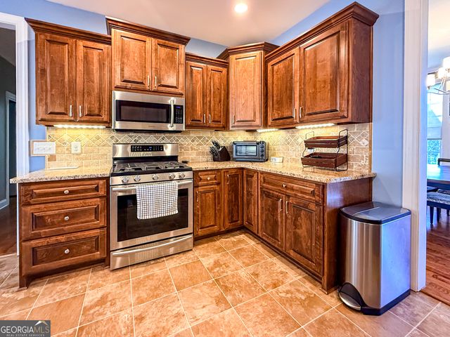 1917 Albert Reid Road, Cleveland, GA 30528