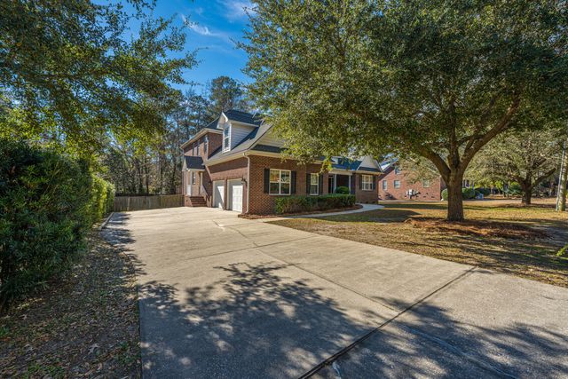 329 Ayers Circle, Summerville, SC 29485