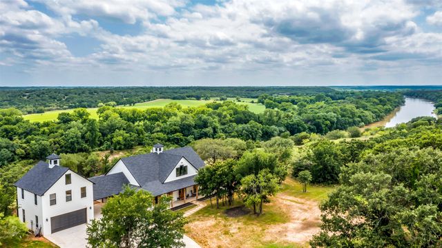 160 E Bluff Lane, Millsap, TX 76066