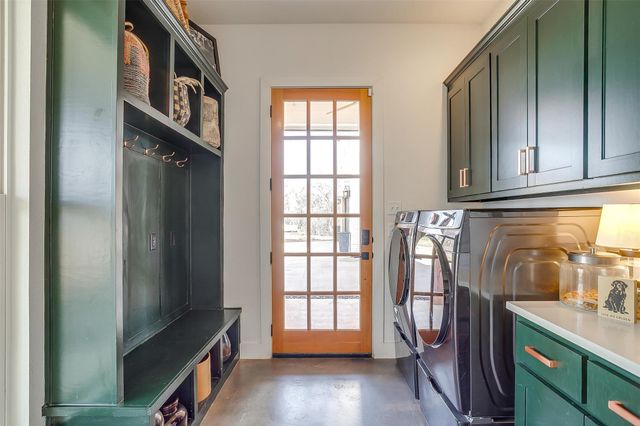 160 E Bluff Lane, Millsap, TX 76066