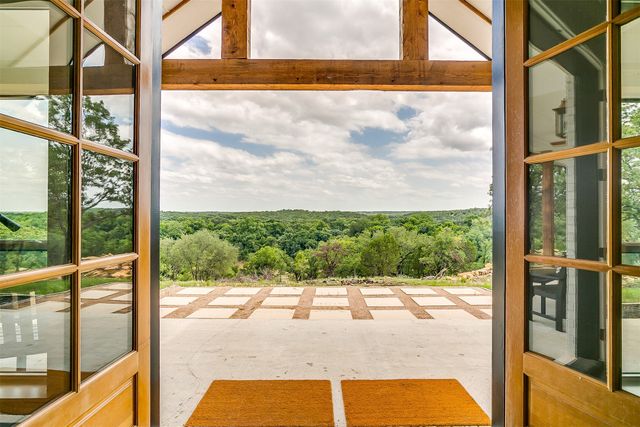 160 E Bluff Lane, Millsap, TX 76066