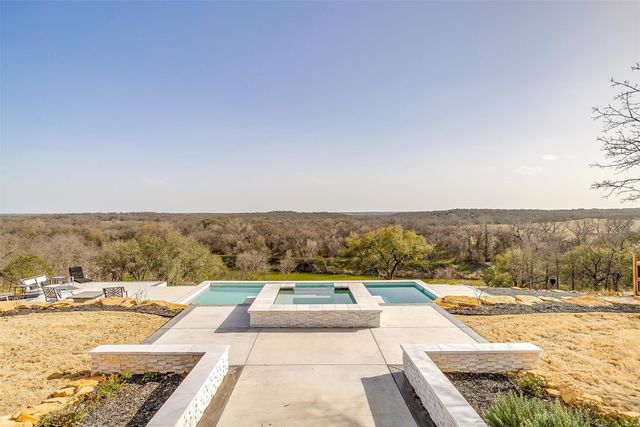 160 E Bluff Lane, Millsap, TX 76066