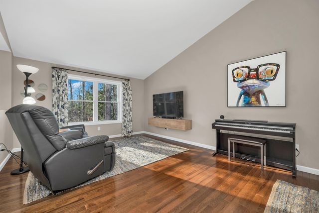 125 Chestnut Hill Road, Farmington, NH 03835