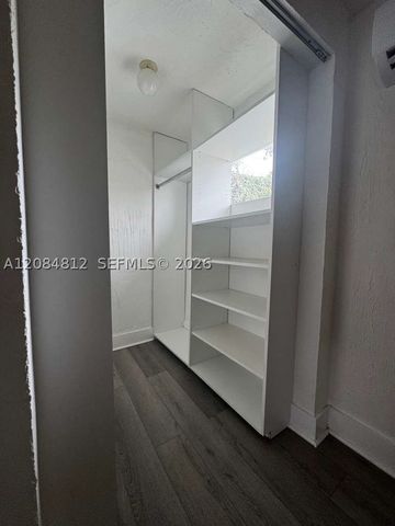1121 NW 40th St 4, Miami, FL 33127