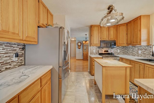 6859 Paradise Park, Boston Twp, MI 48881